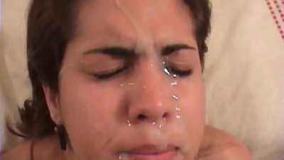 ਸੁੰਦਰ ਲਾਤੀਨੀ brunette ਮੋਟਾ ਸੈਕਸ ਹੈ